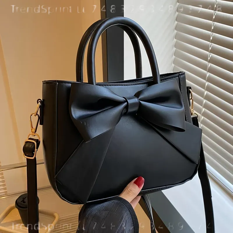 Elegante Borsa a Mano Nera con - Women'S Bags Handbags recensione e prezzo