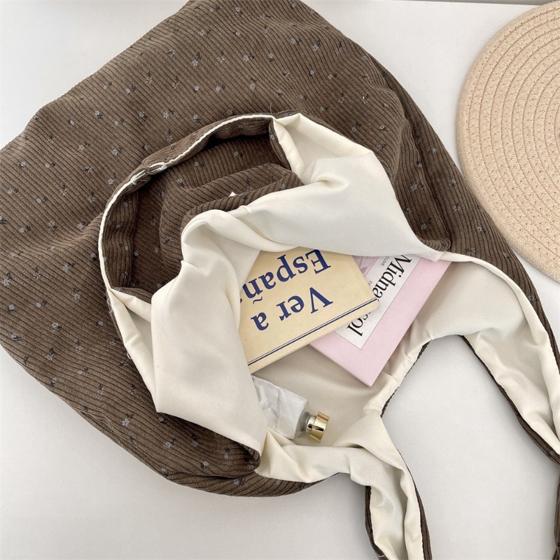 Borsa a Spalla da Donna in Cor - Women Bags 2026 Trends recensione e prezzo