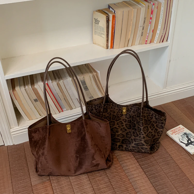 Borsa a mano in pelle scamosci - Women'S Bags Handbags recensione e prezzo